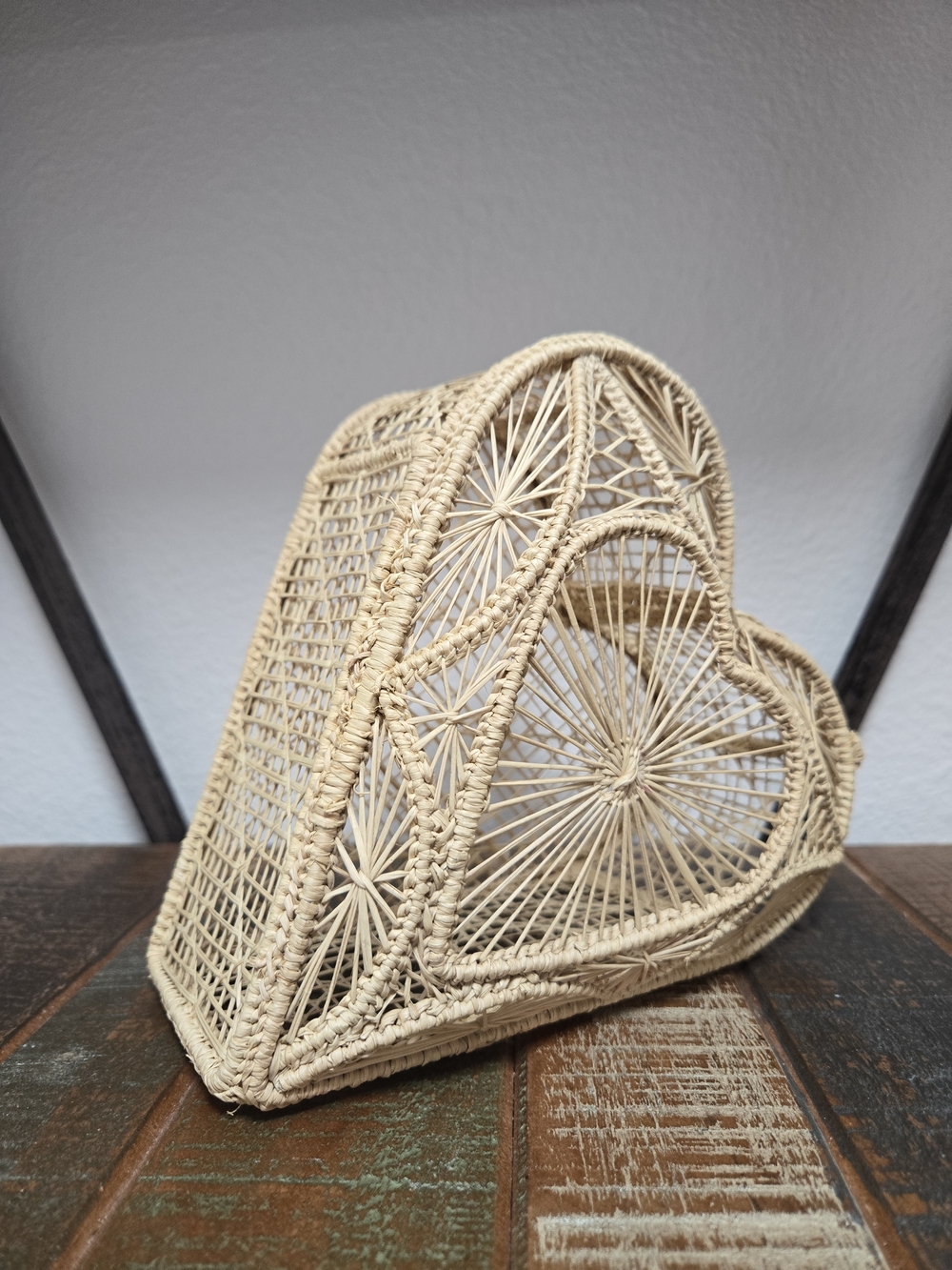 Vintage Woven Iraca Palm Straw Heart Shaped Trinket Basket Box Boho Eclectic 7"